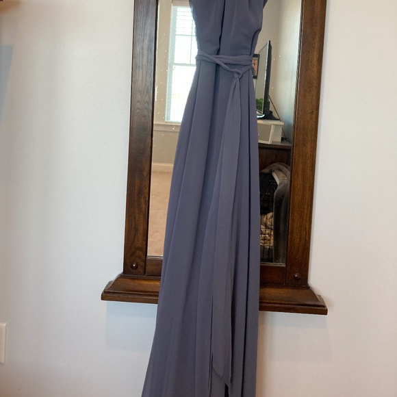 Vivian Diamond flowing beaded halter neck gown size 4 in silverstone - Picture 1 of 3